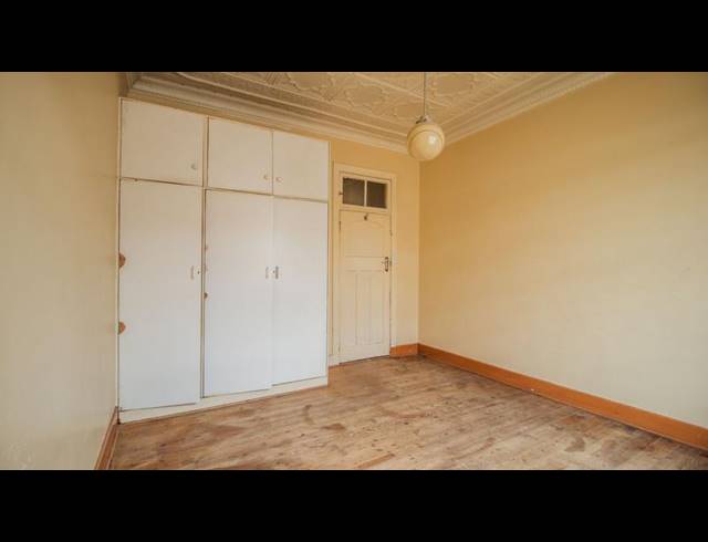 4 BEDROOM HOUSE FOR SALE IN BEZUIDENHOUT VALLEY